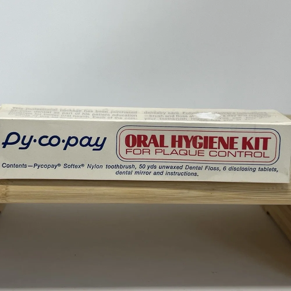 Vintage Py‎ co Pay Nylon Softex Toothbrush Dental Floss Dental Mirror Plaque